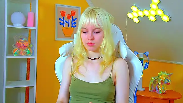 HannahHollis Adlı Modelin Canlı XXX Sohbeti