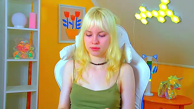 HannahHollisn Live XXX chat