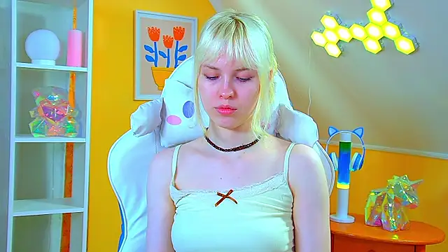 HannahHollis Adlı Modelin Canlı XXX Sohbeti