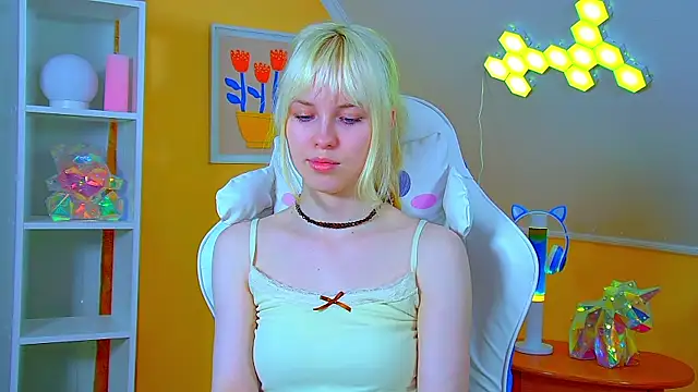 HannahHollis' Live XXX Chat