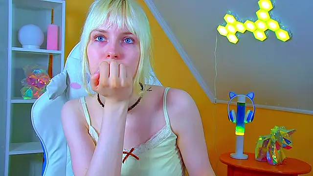 Chatroom XXX en direct de HannahHollis
