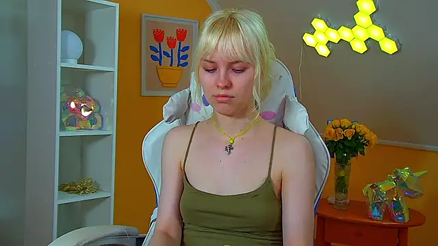 HannahHollis Adlı Modelin Canlı XXX Sohbeti
