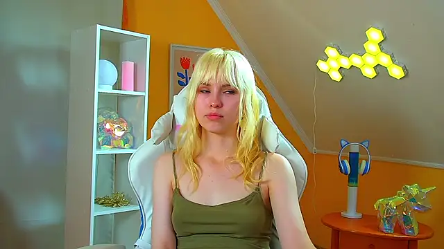 دردشة HannahHollis الجنسية المباشرة