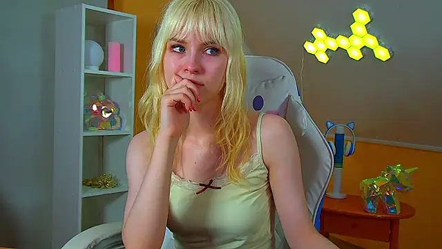 Chatroom XXX en direct de HannahHollis