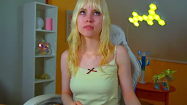 HannahHollis' Live XXX Chat
