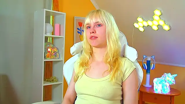 Chatroom XXX en direct de HannahHollis