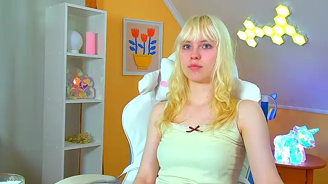 XXX chat uživo modela HannahHollis
