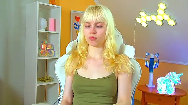 HannahHollis: онлайн-секс-чат