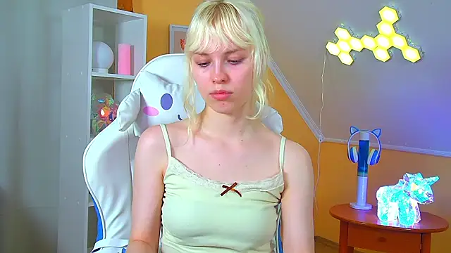 HannahHollis' Live XXX Chat