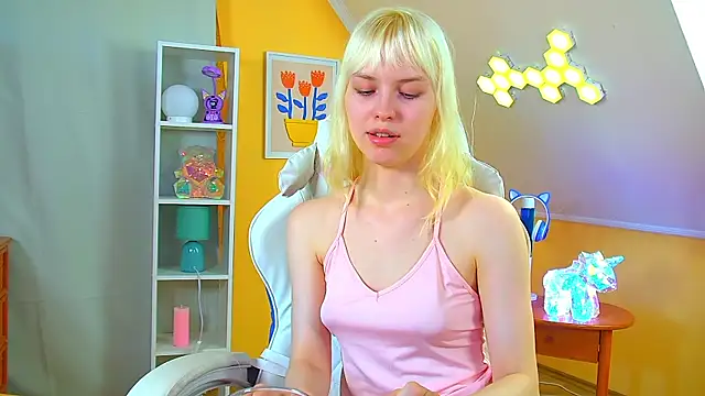 HannahHollis' Live XXX Chat