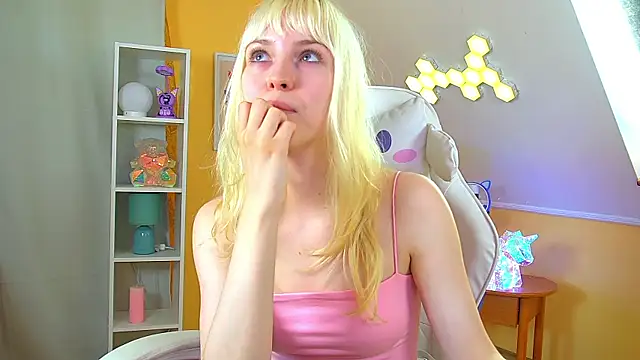HannahHollis live XXX chat