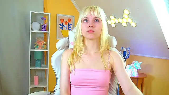 Chat XXX en directo de HannahHollis
