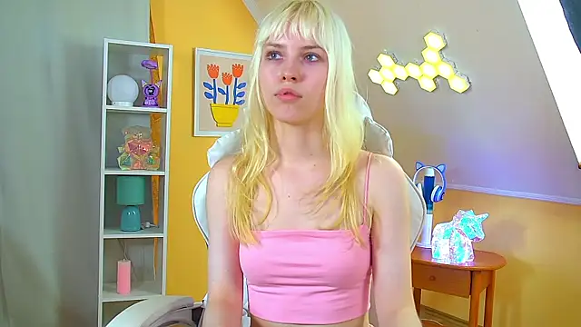 Chatroom XXX en direct de HannahHollis