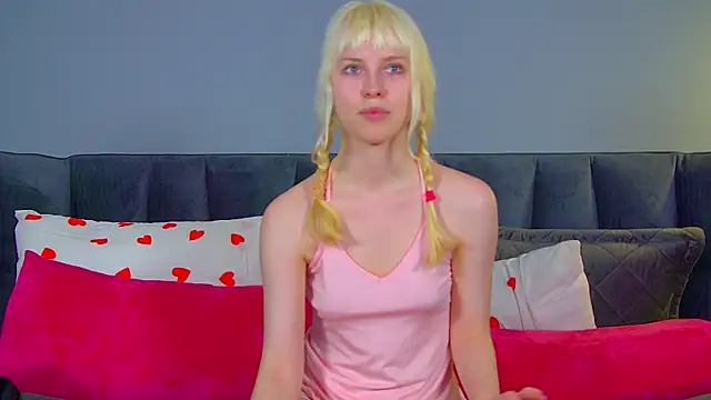 HannahHollis Adlı Modelin Canlı XXX Sohbeti