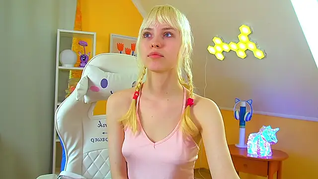 HannahHollis' Live XXX Chat