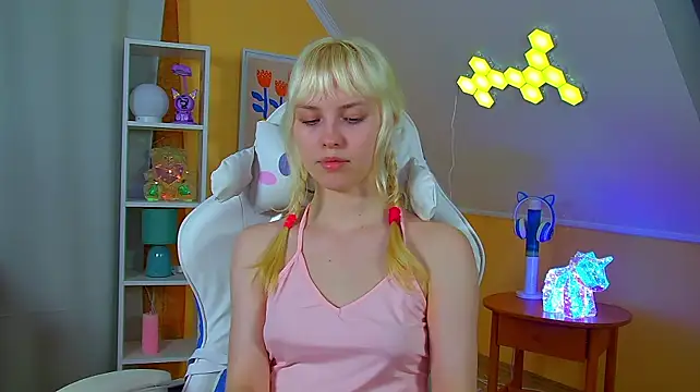 Chat +18 de HannahHollis ao vivo