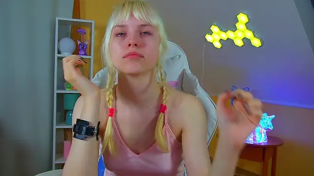 دردشة HannahHollis الجنسية المباشرة