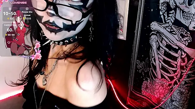KiomyVamp: вебкам-шоу