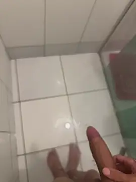 Taviin21 Webcam show