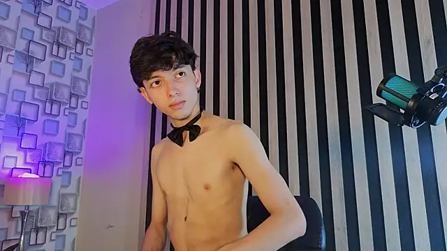 Twink_Sebas7 Show Webcam