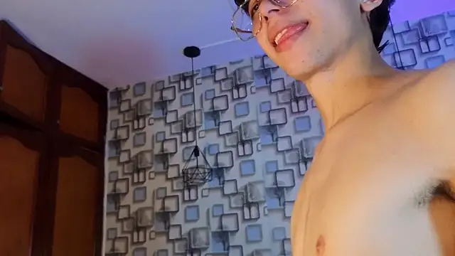 Twink_Sebas7's Webcam Show