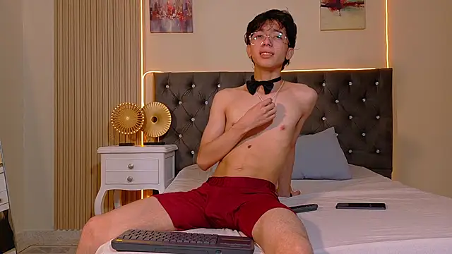 Twink_Sebas7 Adlı Modelin Web Kamerası Şovu