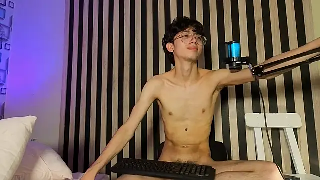 Twink_Sebas7のウェブカメラショー