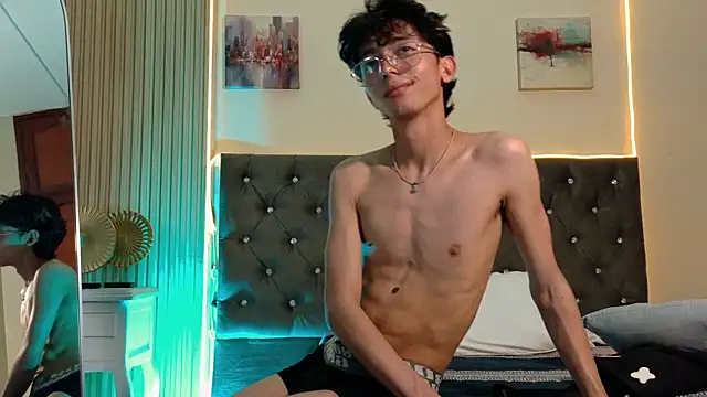 Twink_Sebas7 Webcamshow