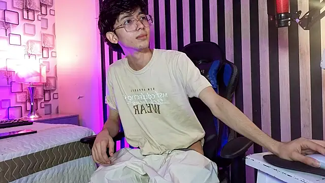 Twink_Sebas7 Show Webcam