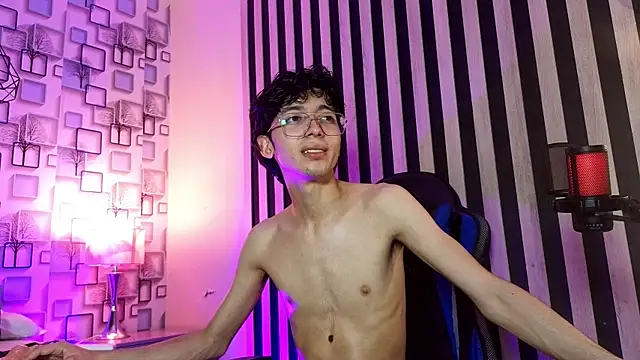 Twink_Sebas7 Show Webcam