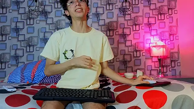 Twink_Sebas7 Webcam show
