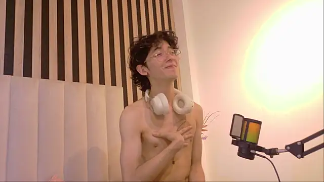 Twink_Sebas7 Webcamshow