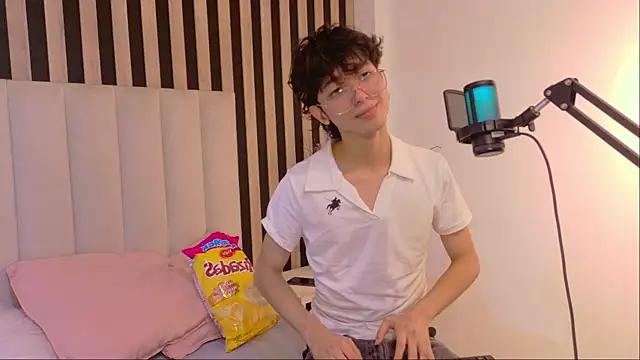 Twink_Sebas7 Show Webcam