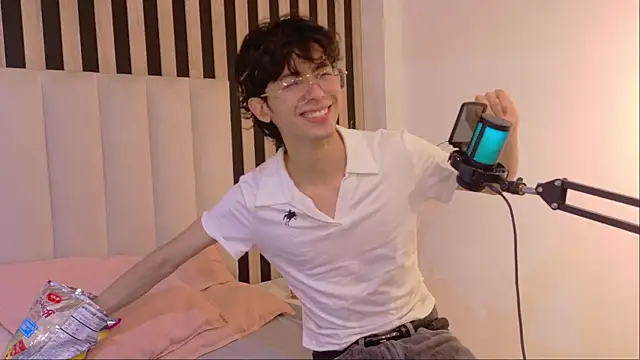 Twink_Sebas7 Pertunjukan Webcam