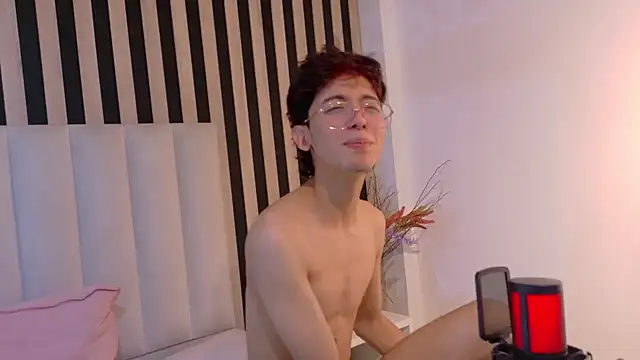 Pertunjukan Kamera Web Twink_Sebas7