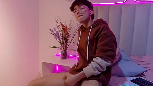 Twink_Sebas7 网络视讯表演