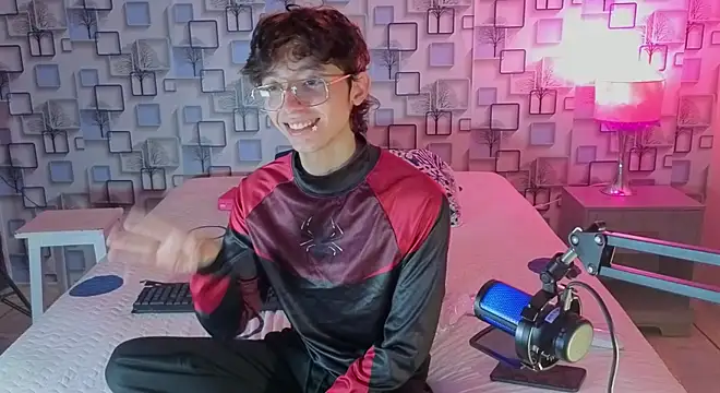 הופעת וובקאם של Twink_Sebas7
