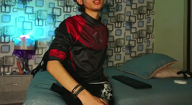 โชว์เว็บแคมของ Twink_Sebas7