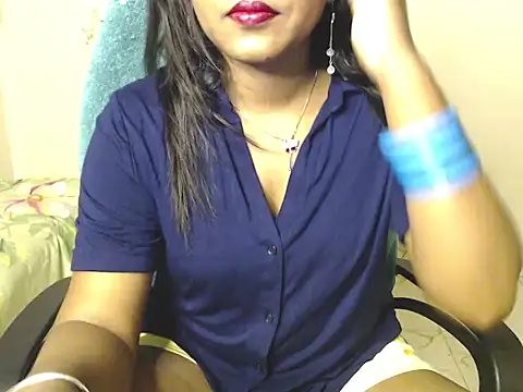 SpicyHoneey 在線直播表演