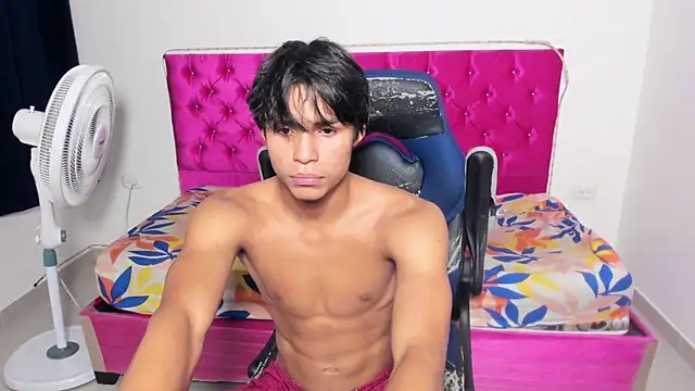 skinny_sam webkamerás műsora