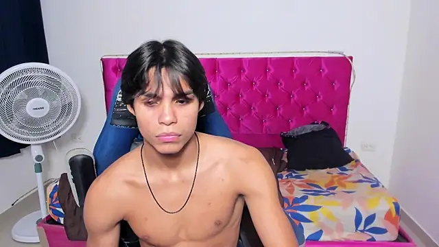 skinny_sam Show Webcam