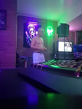 Chat XXX en directo de chronic_vibez