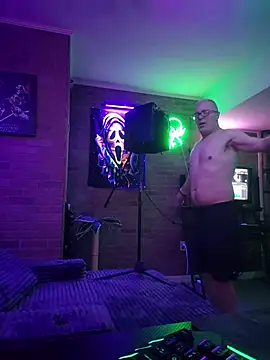 chronic_vibez élő XXX-chatje