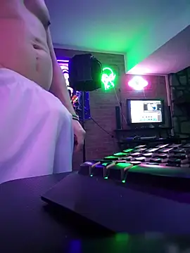 chronic_vibezn Webbikameraesitys