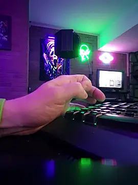 عرض كام chronic_vibez