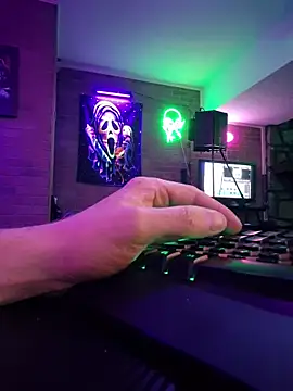 chronic_vibez Adlı Modelin Web Kamerası Şovu