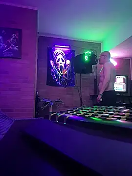 chronic_vibez élő XXX-chatje