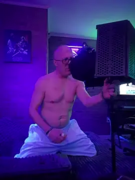 chronic_vibez – webcam-show