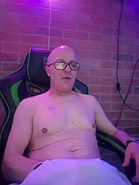 chronic_vibez's Webcam Show