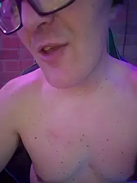 chronic_vibez Show in webcam